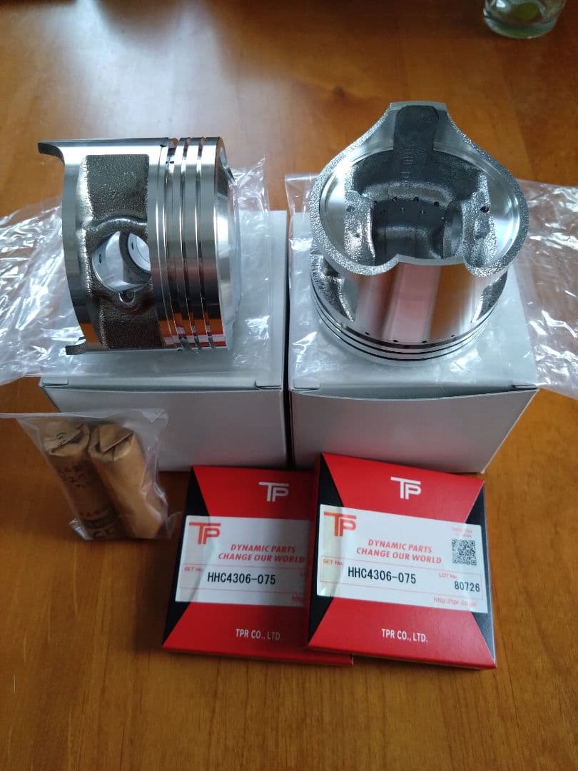 カワサキＷ1オーバーサイズピストン