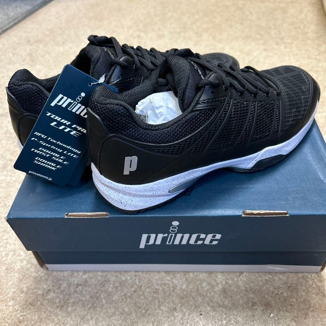 テニスシューズ　26cm