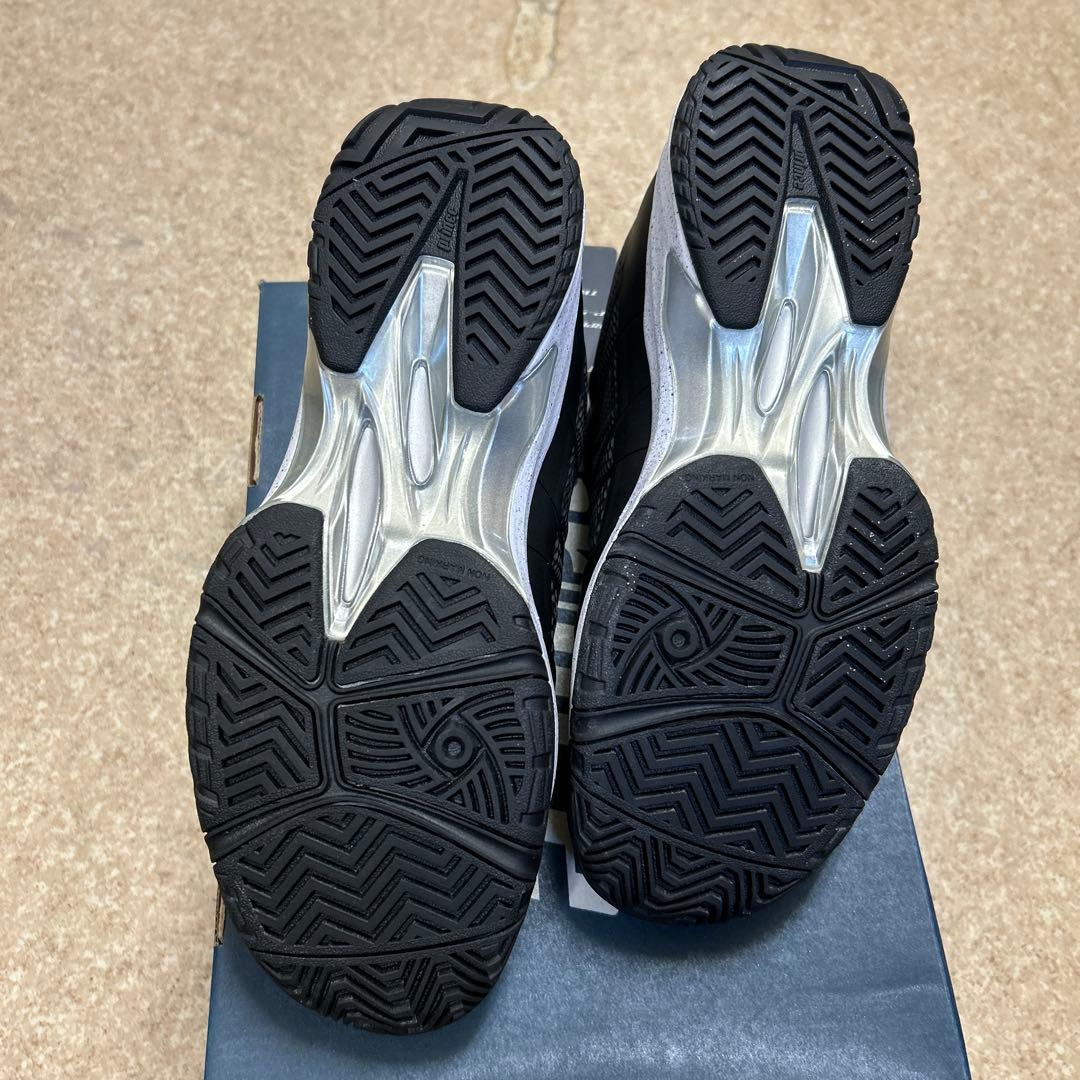 テニスシューズ　26cm