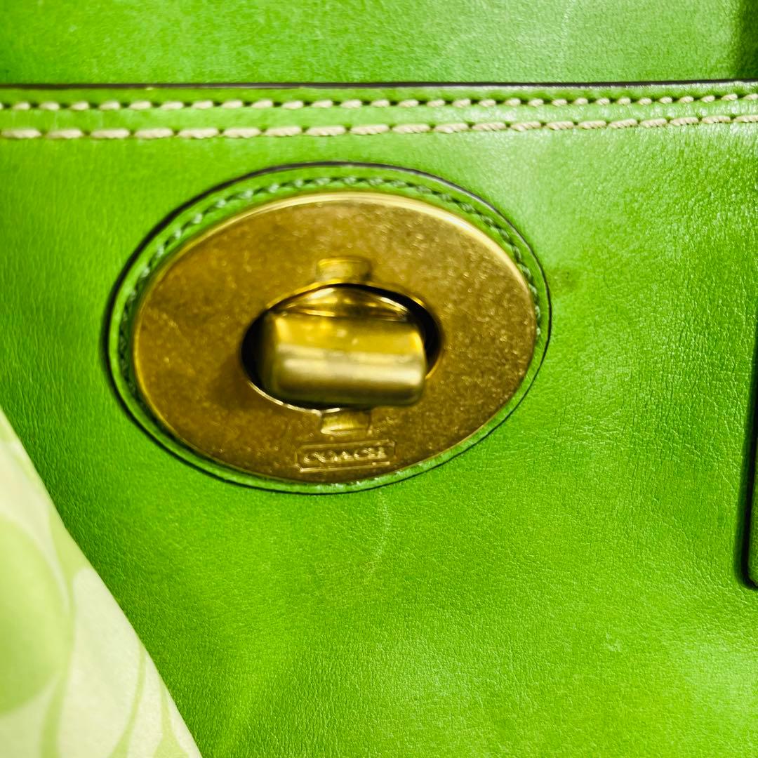 COACHコーチ グリーン マデリントートバッグ チャーム付き　11554P