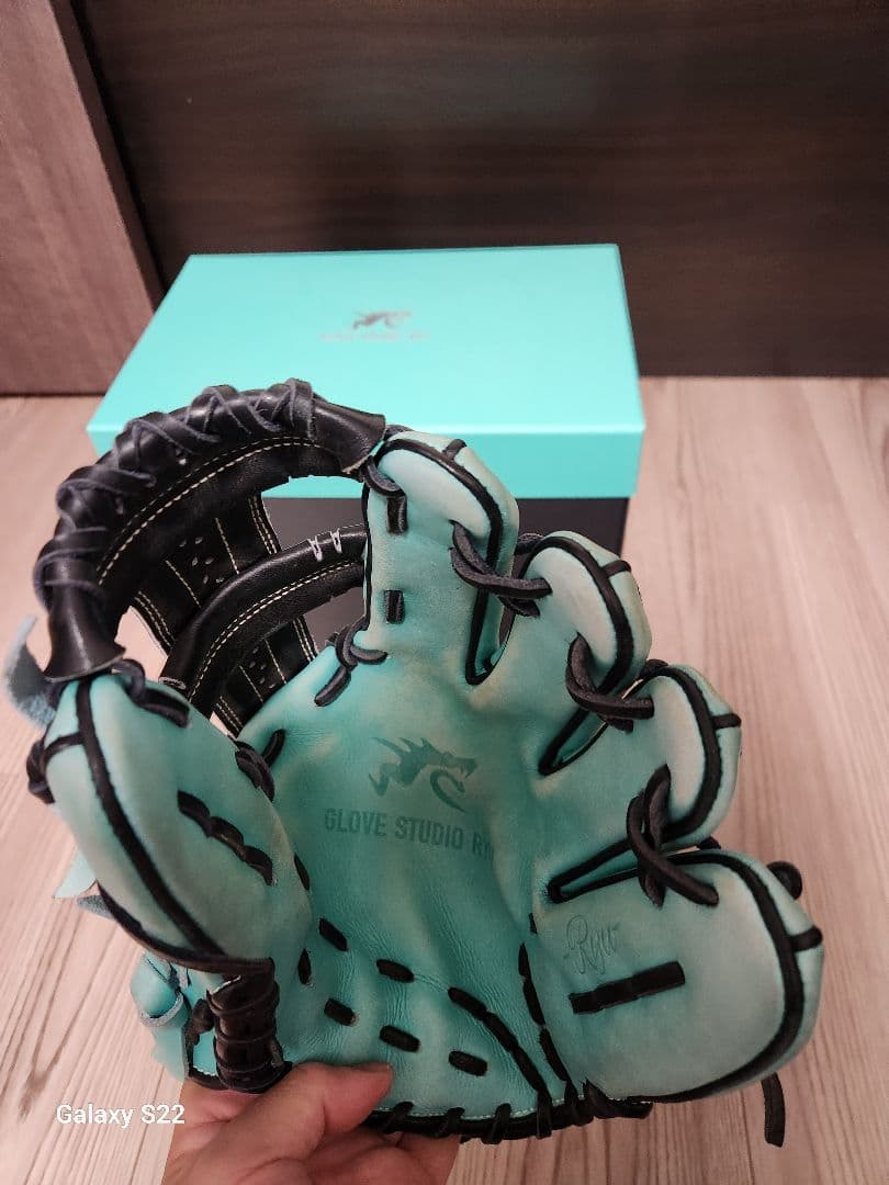 RYU 　限定軟式　内野　ティファニーブルー