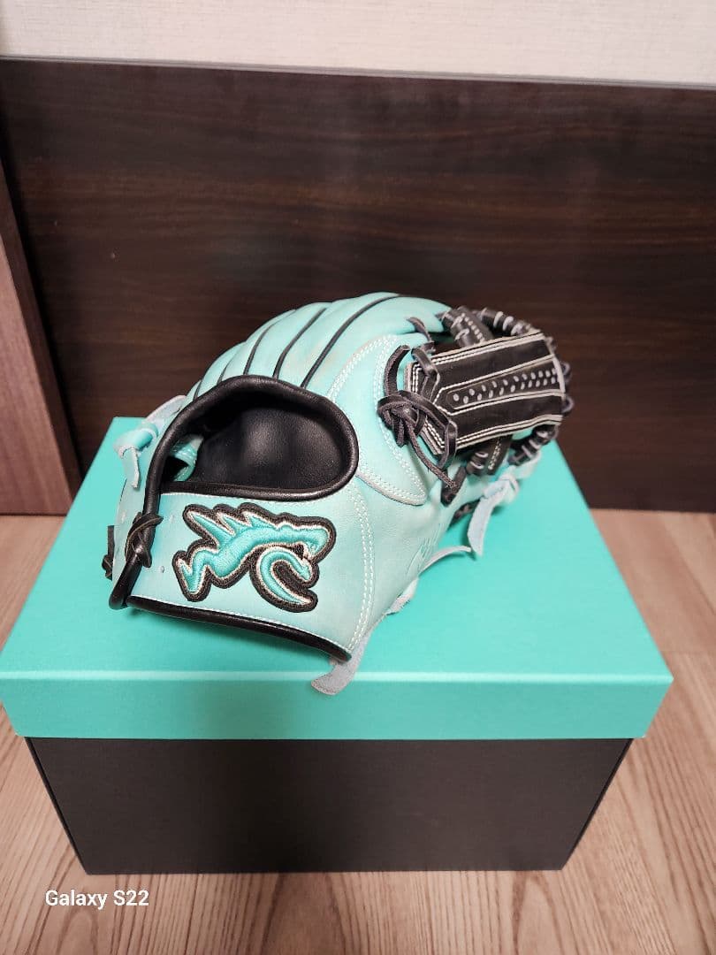RYU 　限定軟式　内野　ティファニーブルー