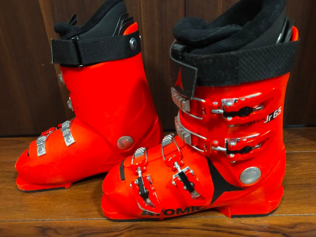 スキーセット（板 130cm、ブーツ 22/22.5cm、ストック 90cm）