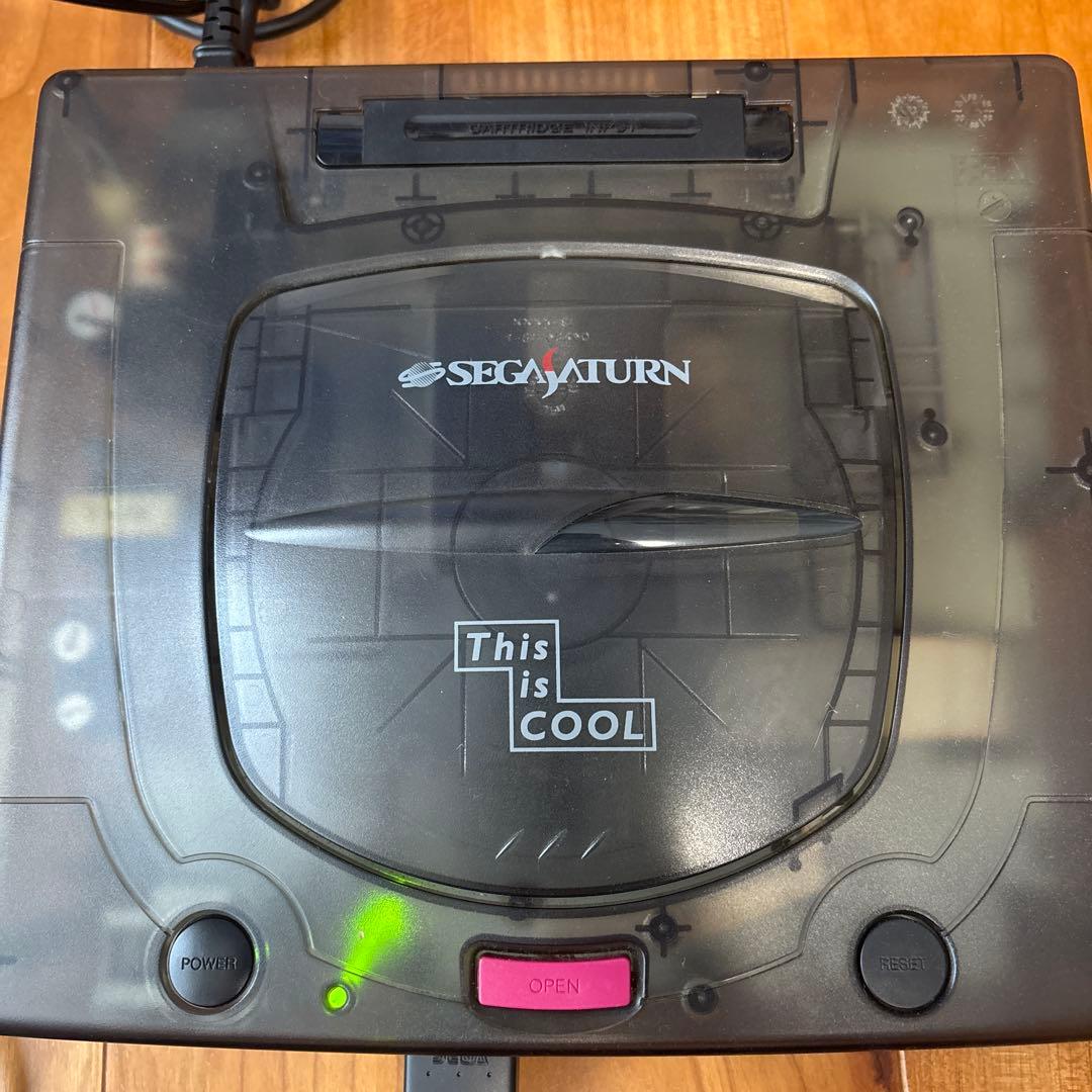 セガサターンスケルトン本体、コントローラー、ソフト、HDMI変換器、充電器付き