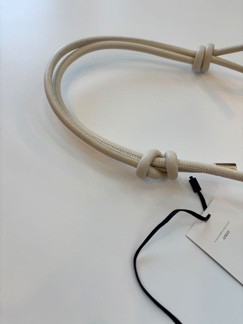 APRILY (アプリリー)マリアージュシリーズ　携帯　ストラップ