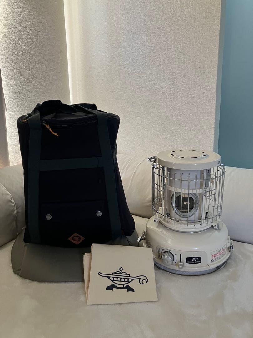 【美品】ポータブル　ガスストーブ SAG-BF02A センゴクアラジン　ホワイト