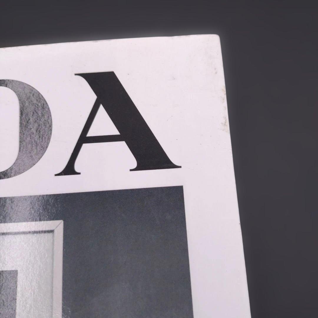 PRADA カタログ ミラノ　プラダ　希少