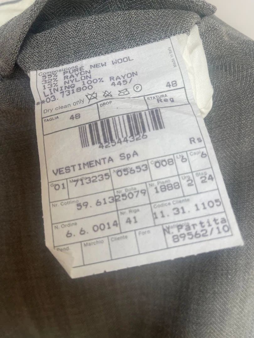 Giorgio Armani グレー ダブルブレスト セットアップスーツ　48