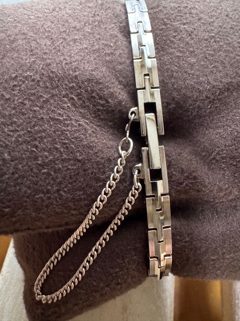 agete アガット スクエアフェイスジュエリーウォッチ