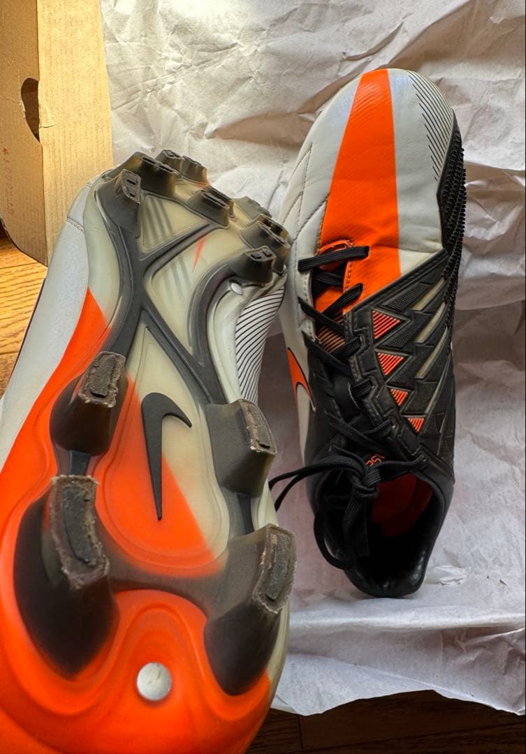 【 USED 】 NIKE T90 LASER IV HG-B (27㎝)