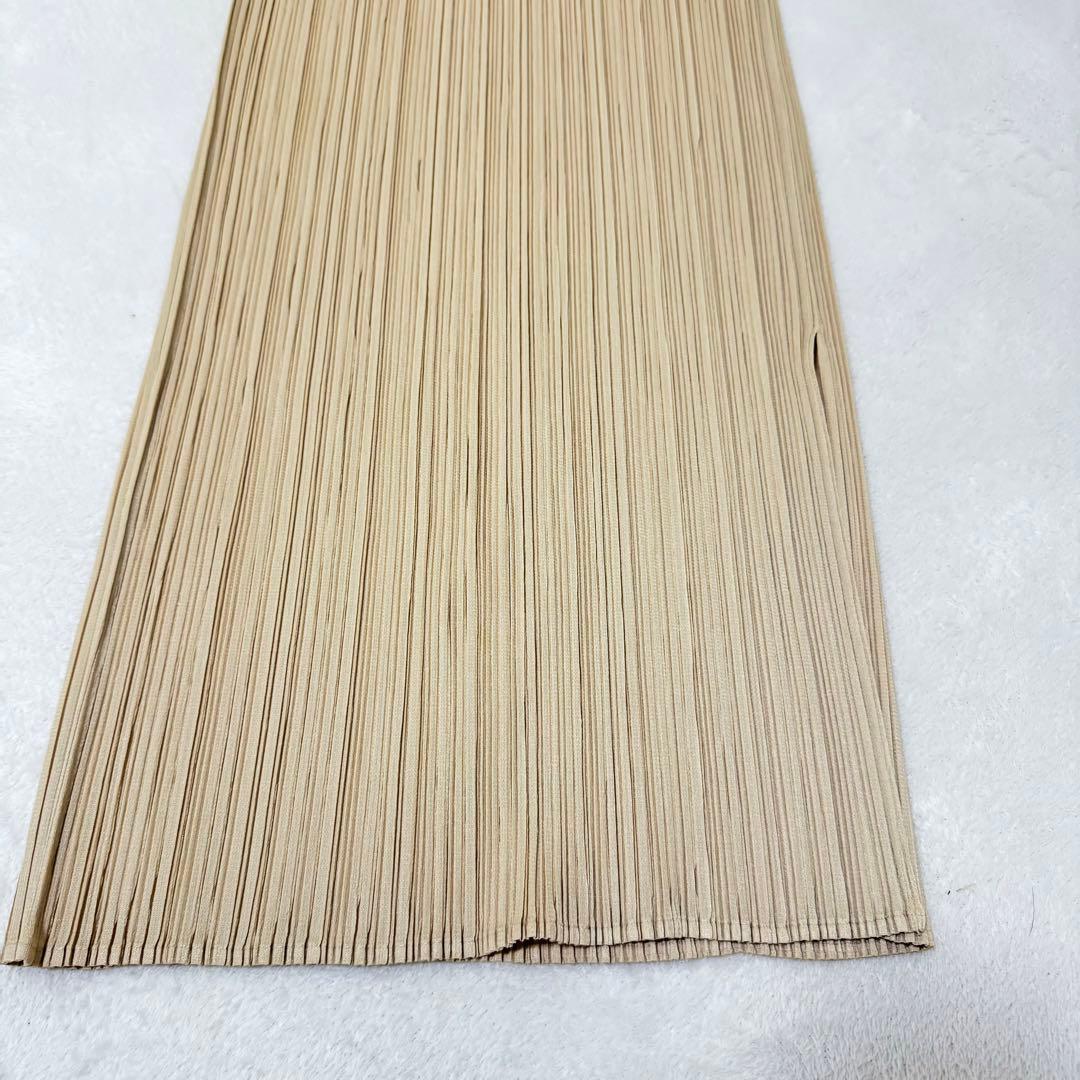 美品✨PLEATS PLEASE プリーツ　ロングワンピース　スリット　ベージュ