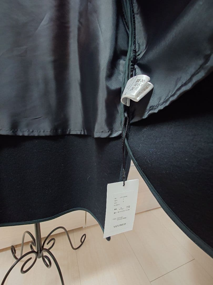 未使用　SYSORUS VEVIRED　ポンチョ　アウター　シソラス