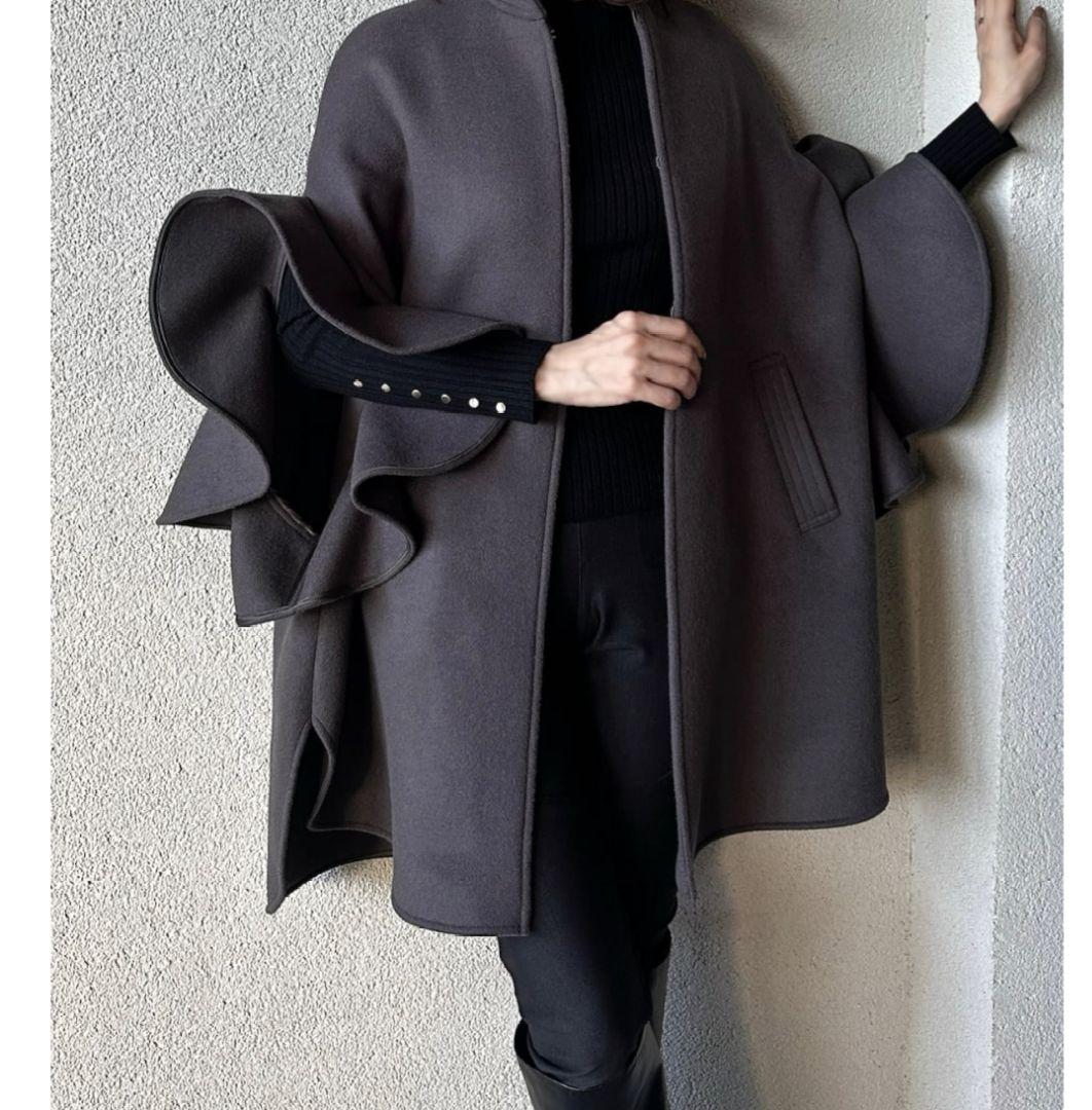 未使用　SYSORUS VEVIRED　ポンチョ　アウター　シソラス