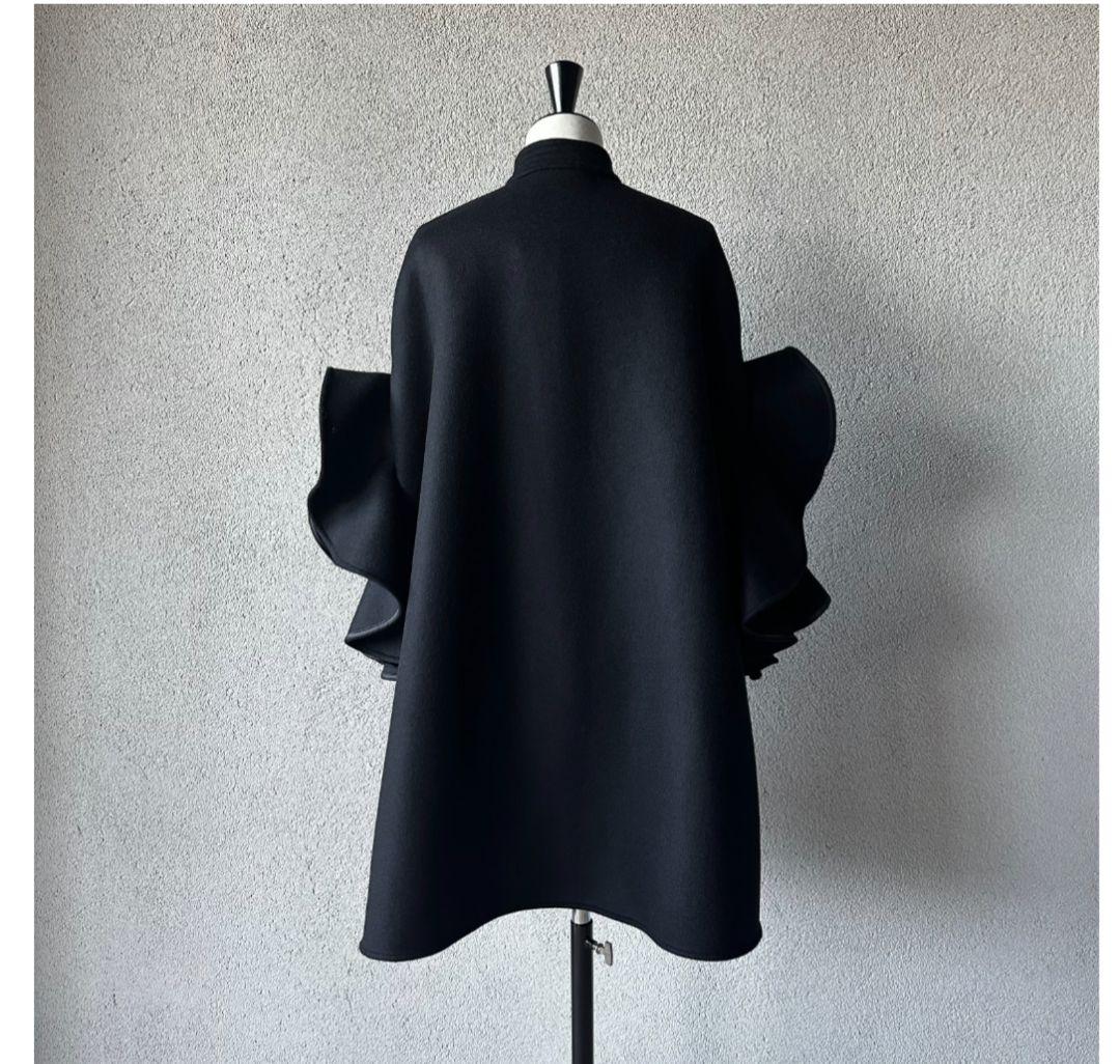 未使用　SYSORUS VEVIRED　ポンチョ　アウター　シソラス