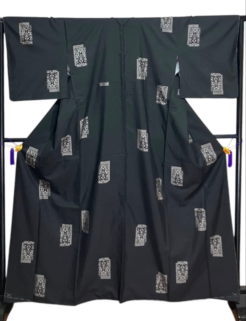 本場大島紬 地空き 経緯絣 小紋 正絹 短冊 花文 美品 イ6621