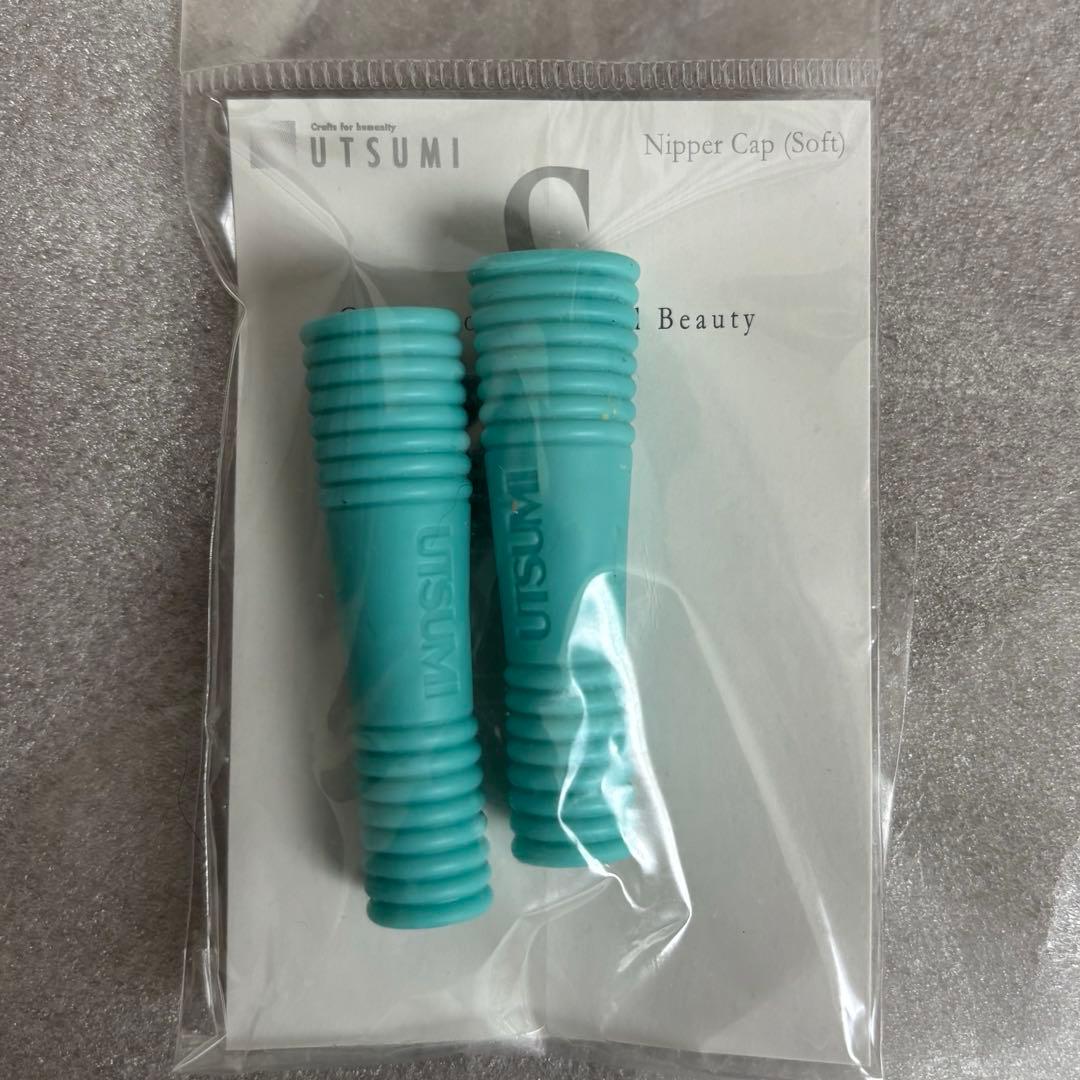 ネイル検定1級　More Couture スカルプチュアブラシ、アクリルパウダー