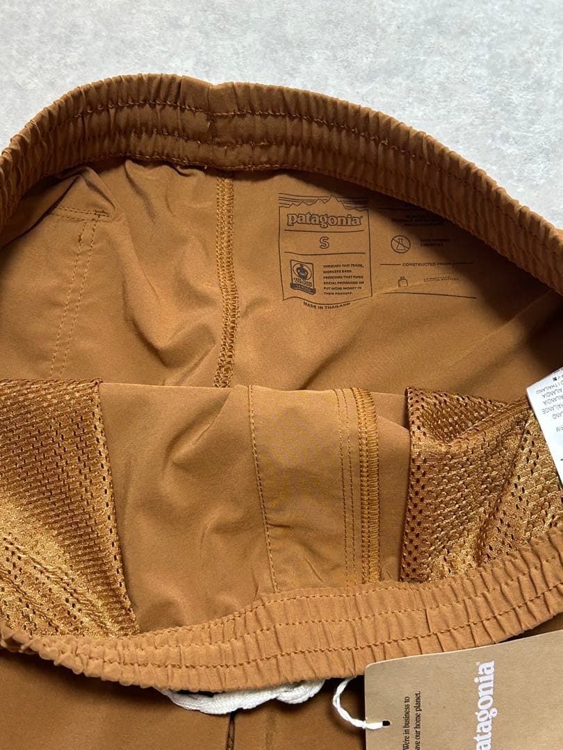 新品 パタゴニア　Sサイズ　ハイドロピーク ボレーショーツ ハーフパンツ