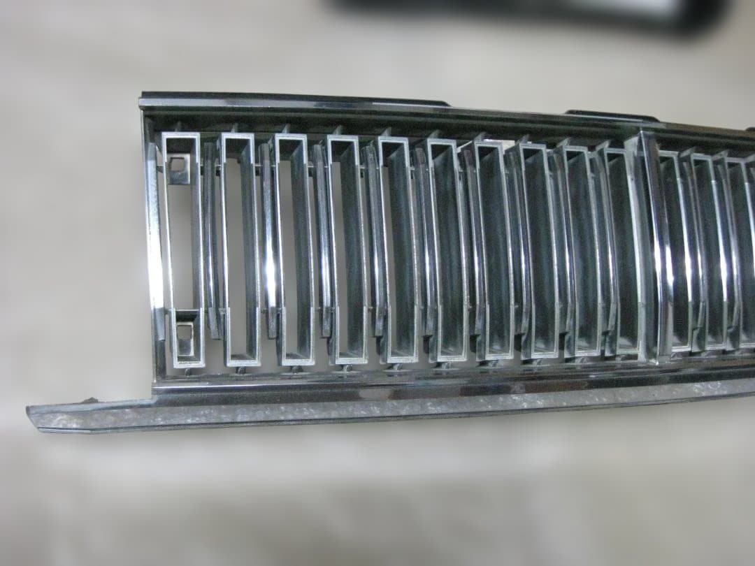 Y30　セドリック　後期？？　純正　メッキ　グリル