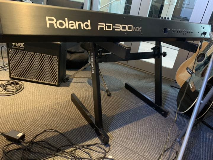 T*H【美品】Roland RD-300NX