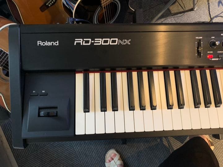 T*H【美品】Roland RD-300NX