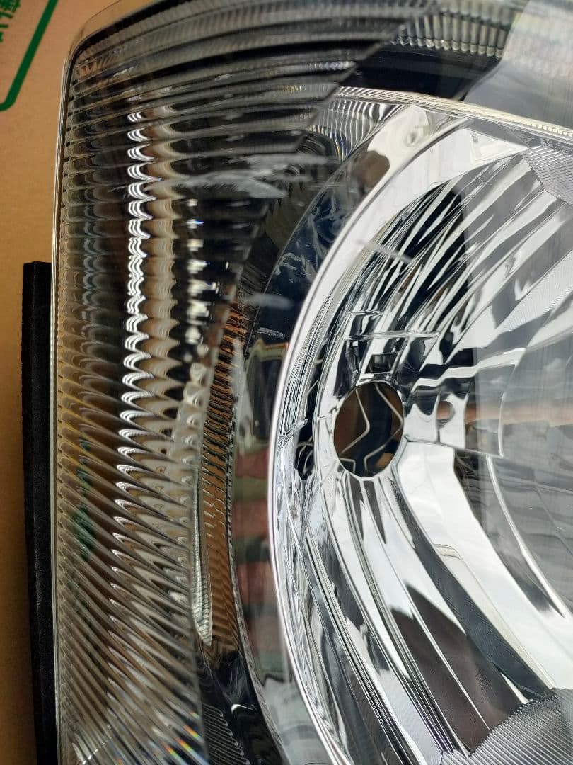 サイト　日産 クリッパー DR17V 運転席側 右ヘッドライト