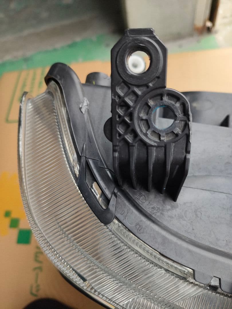 サイト　日産 クリッパー DR17V 運転席側 右ヘッドライト