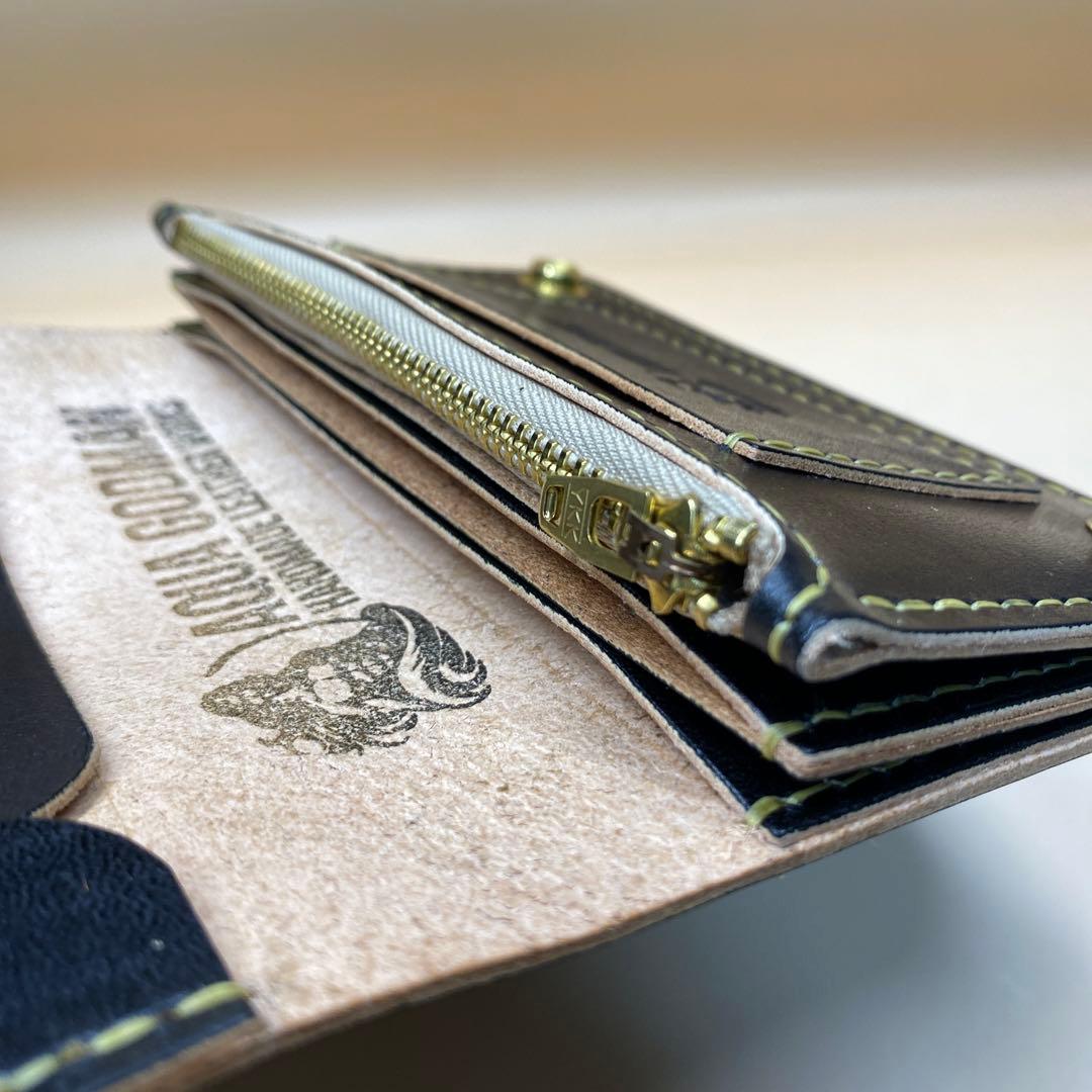 【値下】【無骨×上質】3層 丘染めブラック／ミドルトラッカーウォレットMTW