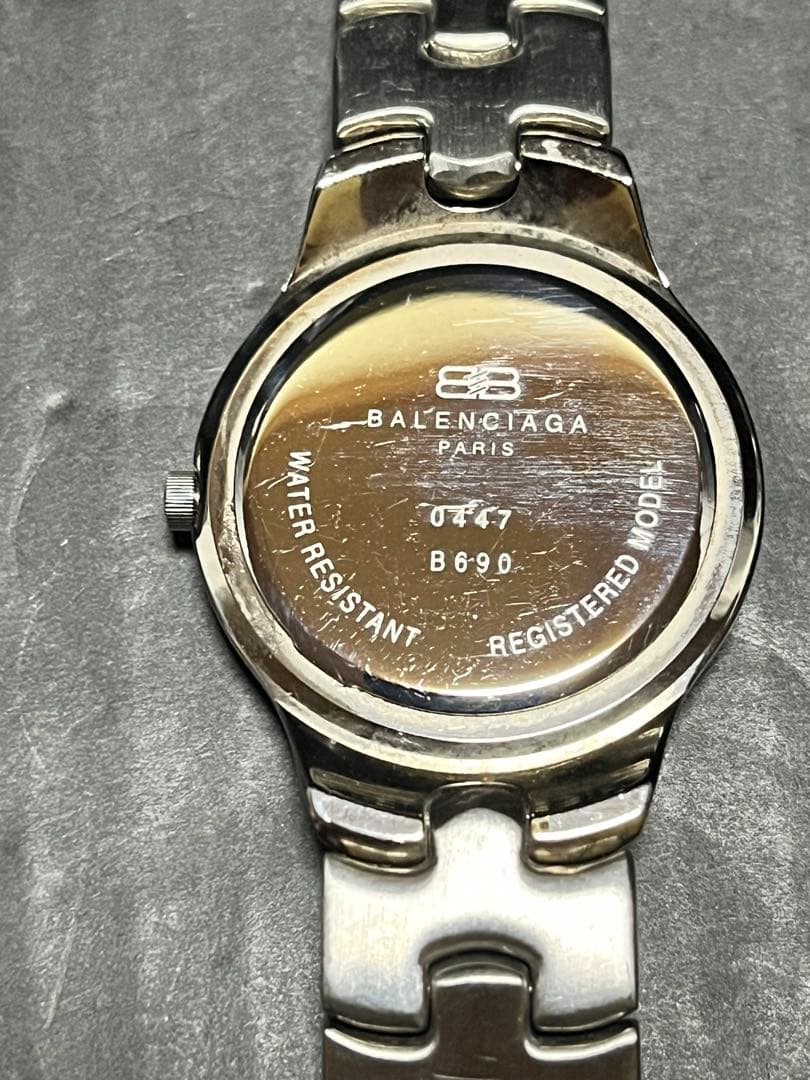 ★ BALENCIAGA 超美品！ユニセックス腕時計　動作良好