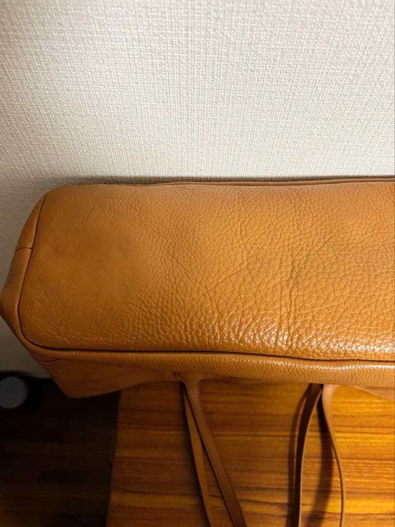 トリーバーチ キャメルブラウン シボ革 レザートートバッグ 大容量 軽量