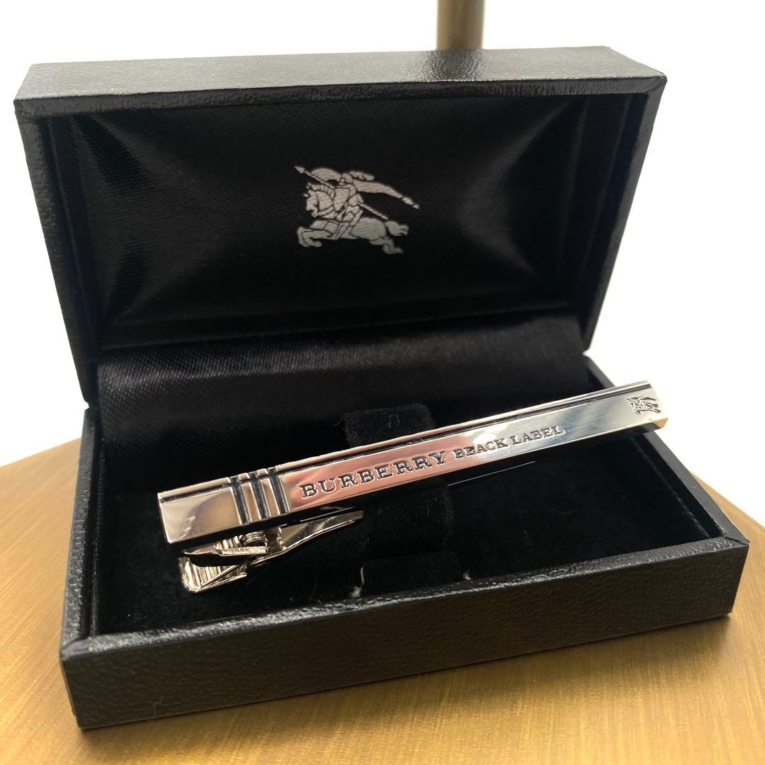 極美品　BURBERRY BLACK LABEL ネクタイピン　シルバー　箱付き