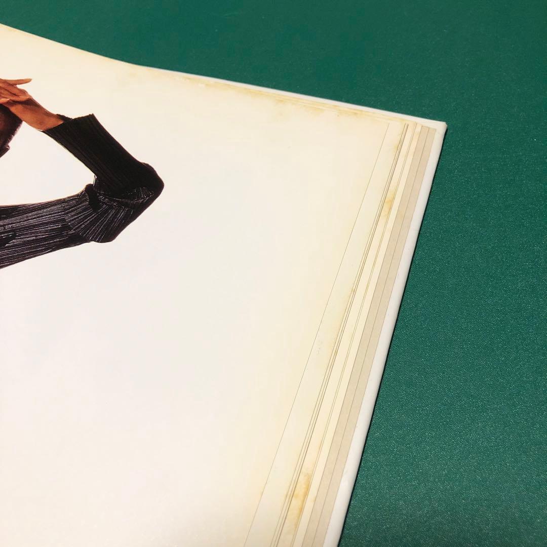 アート・デザイン・音楽 ISSEY MIYAKE by IRVING PENN 1989