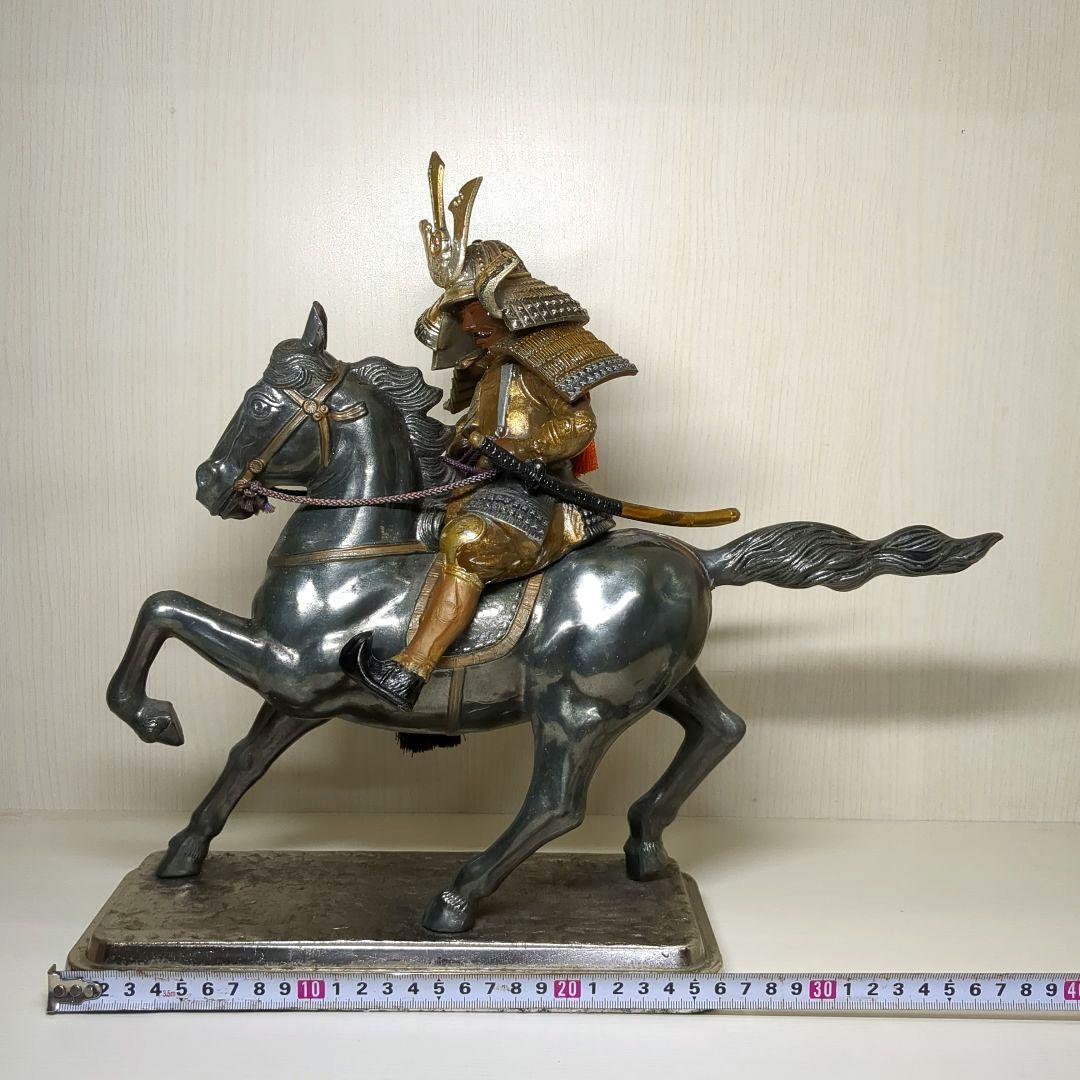 楠木正成　金属製　騎馬武者　馬上武者　横幅最大約３９センチ