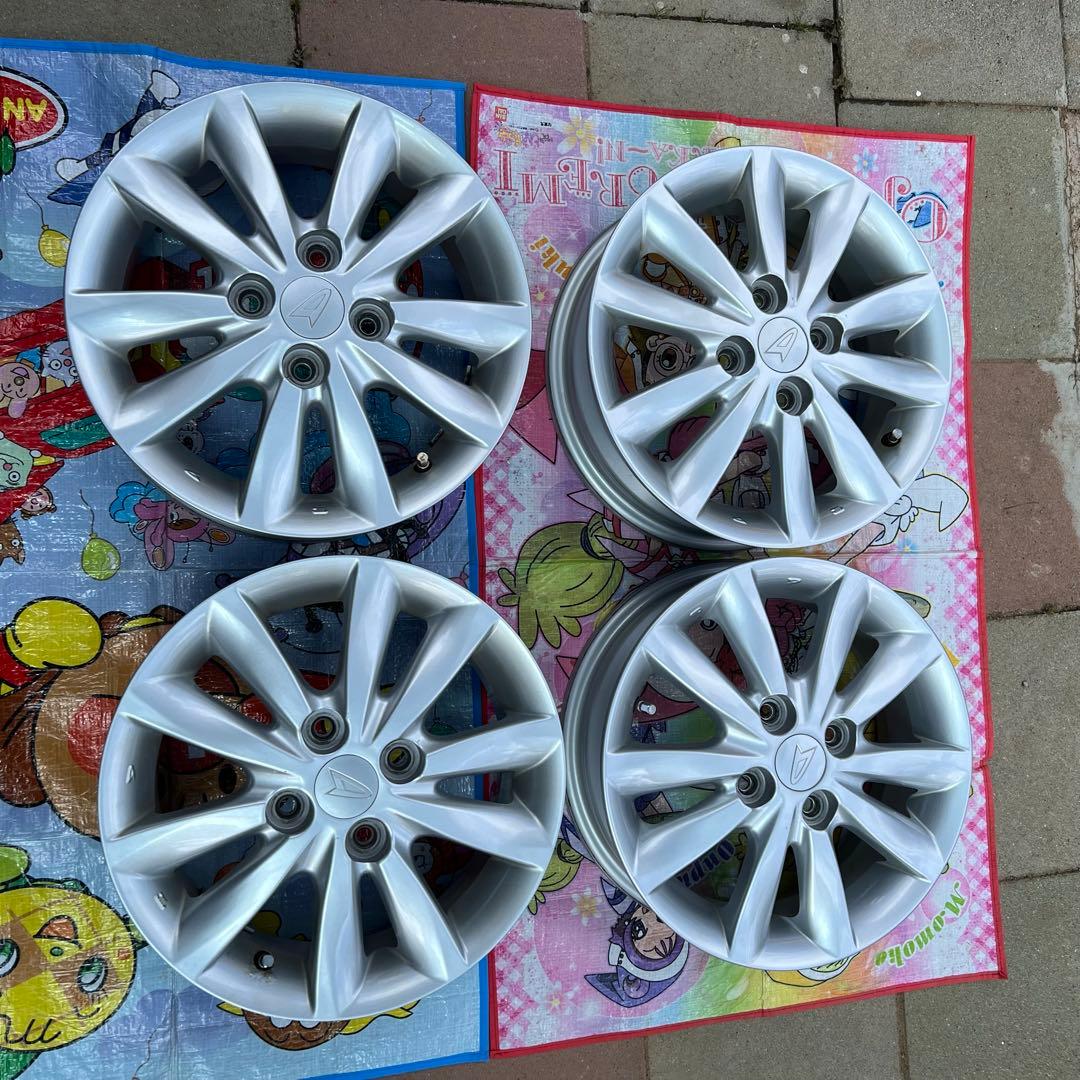 ダイハツ タントカスタム la610s 純正アルミホイール 14インチ