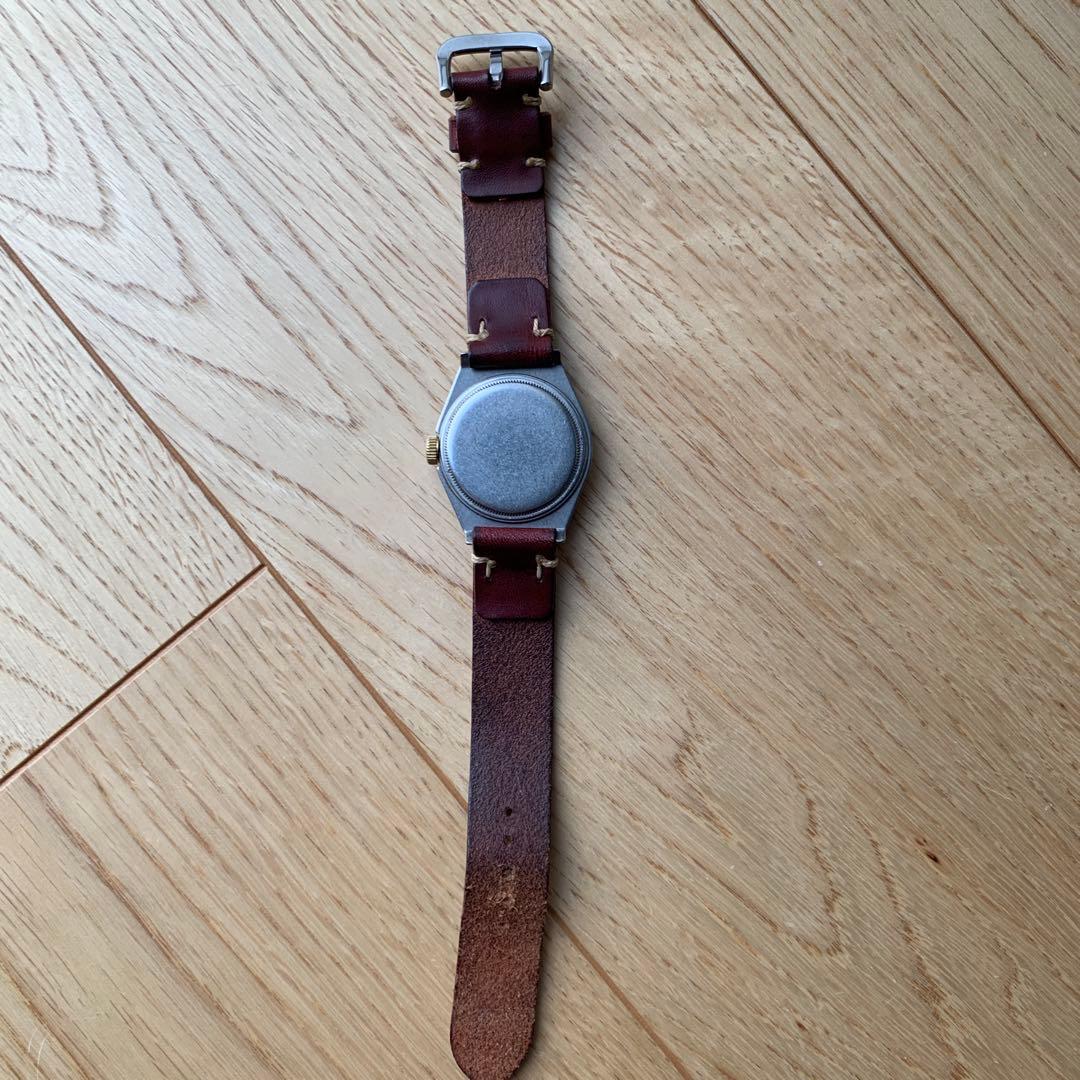 moto 腕時計　革ベルト　レザー　稼働品