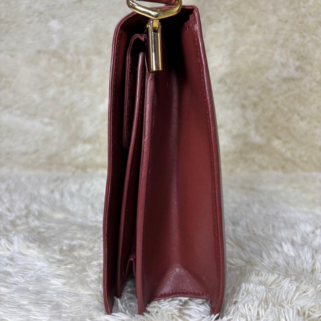 極美品　カルティエ　ショルダーバッグ　マスト ドゥ　レザー　レッド　ロゴ　肩掛け