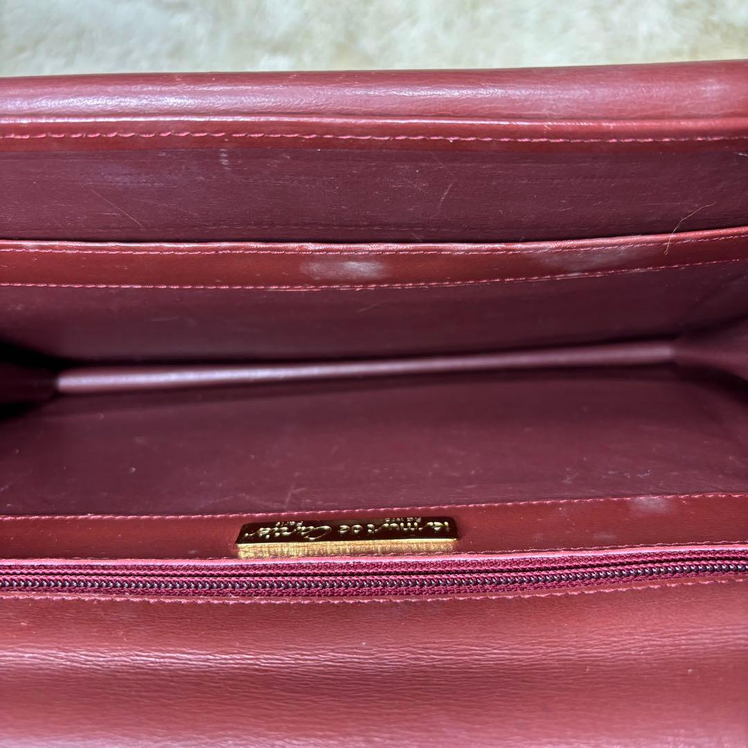 極美品　カルティエ　ショルダーバッグ　マスト ドゥ　レザー　レッド　ロゴ　肩掛け