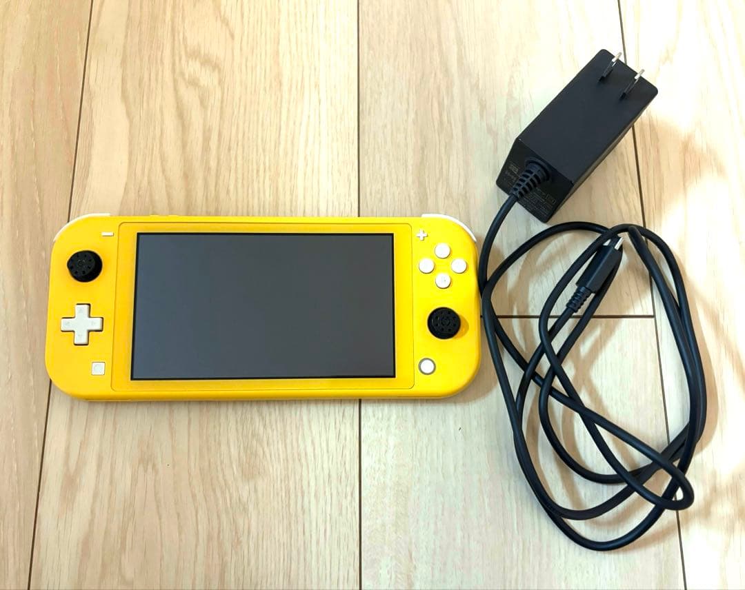 Nintendo Switch Light イエロー 充電器付き