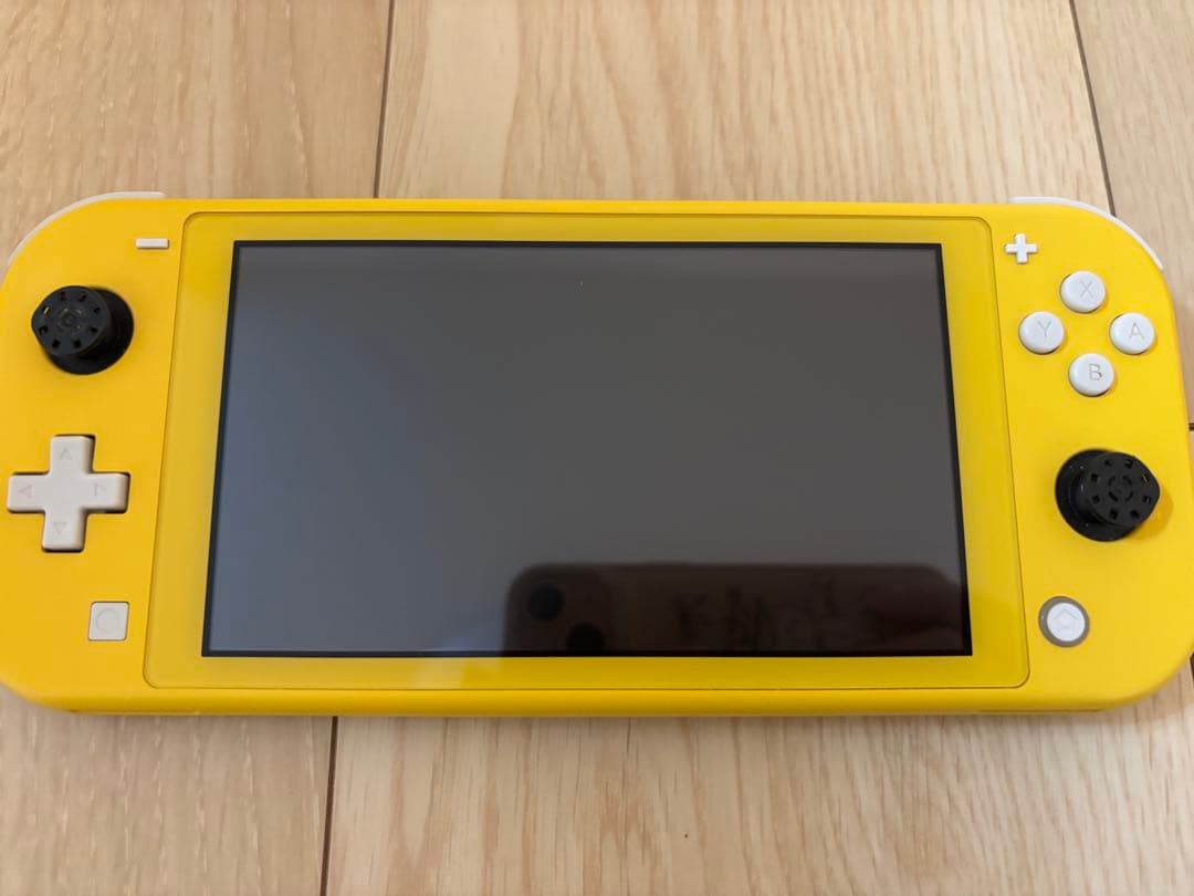 Nintendo Switch Light イエロー 充電器付き