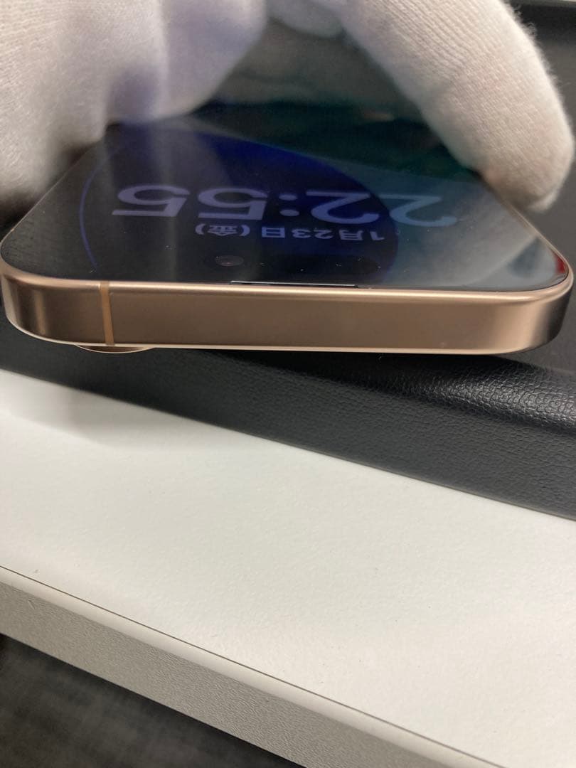 極美品　iPhone 16 Pro 256GB SIMフリー