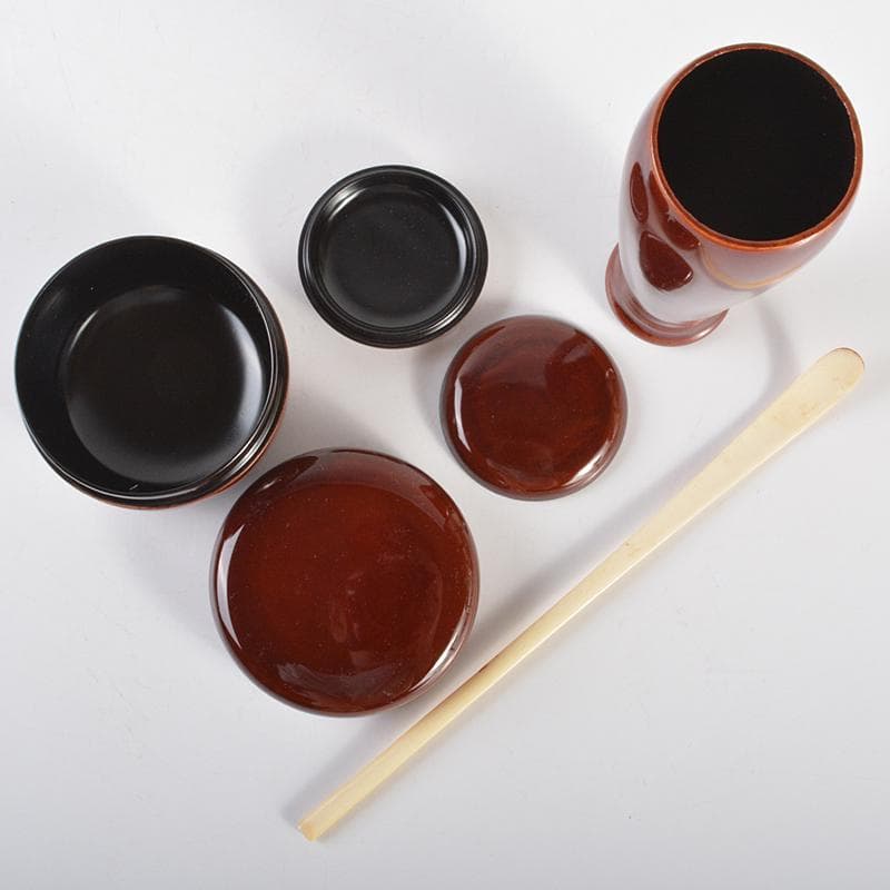 Rie Oda　鎌倉彫　竹文茶箱茶碗平安春峰作振出など一式　VR6666