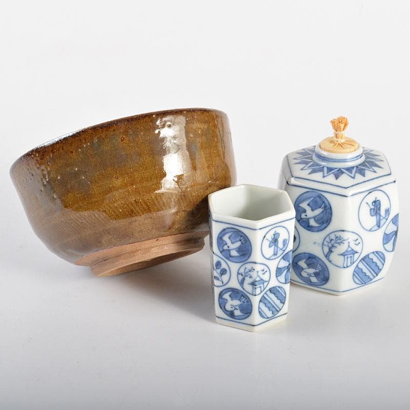 Rie Oda　鎌倉彫　竹文茶箱茶碗平安春峰作振出など一式　VR6666