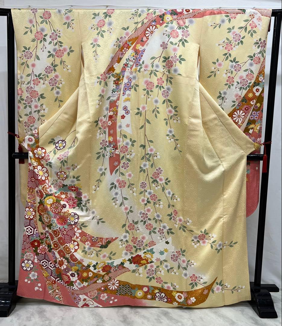 振り袖　振り袖　長襦袢付　成人式　金彩加工　刺繍入り　669