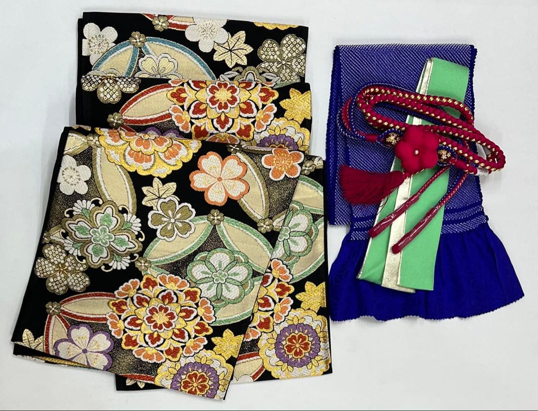 振り袖　振り袖　長襦袢付　成人式　金彩加工　刺繍入り　669