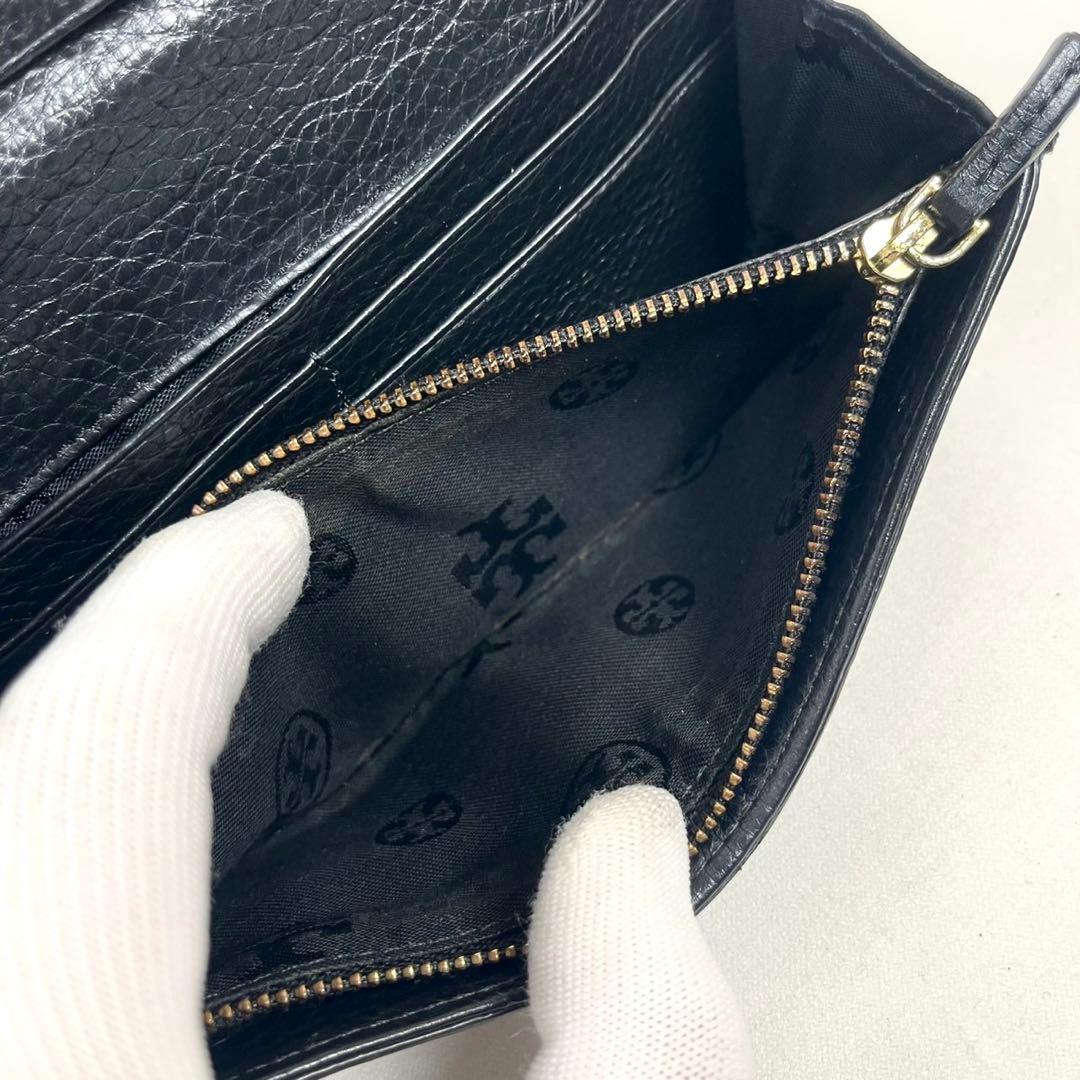 トリーバーチ　長財布　デカロゴ！　二つ折りウォレット　本革　極美品　ブラック
