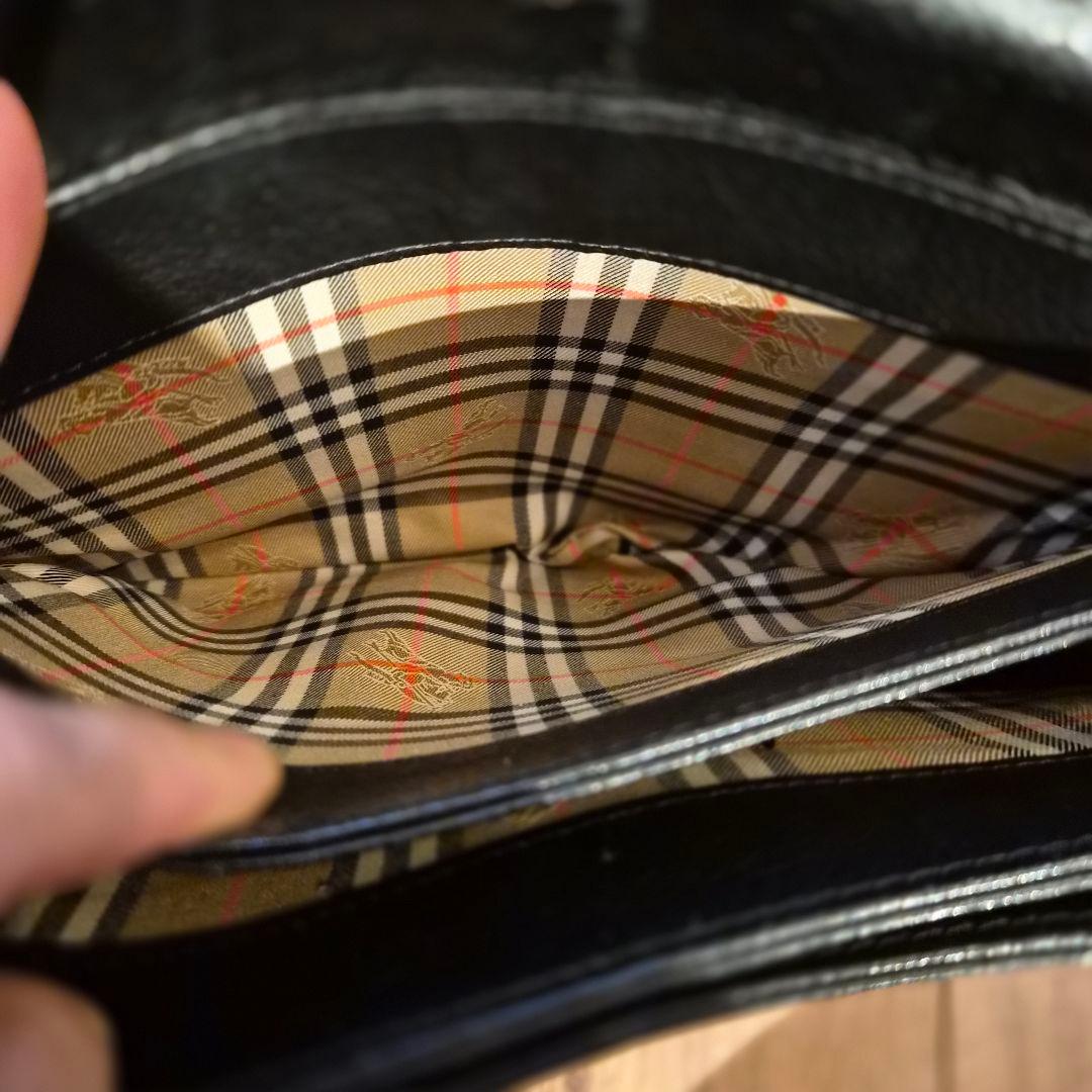 Burberry 黒 レザー ショルダーバッグ