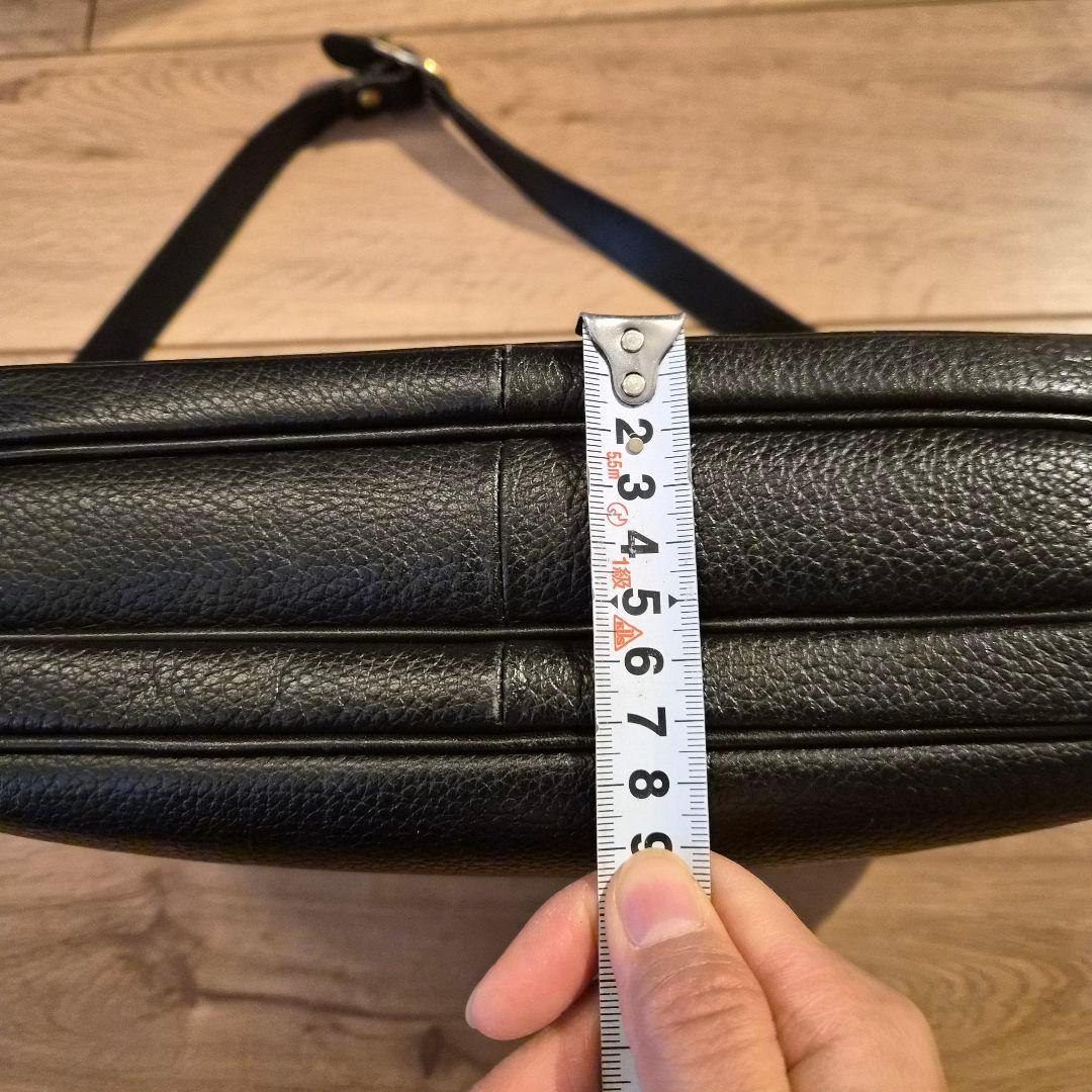 Burberry 黒 レザー ショルダーバッグ