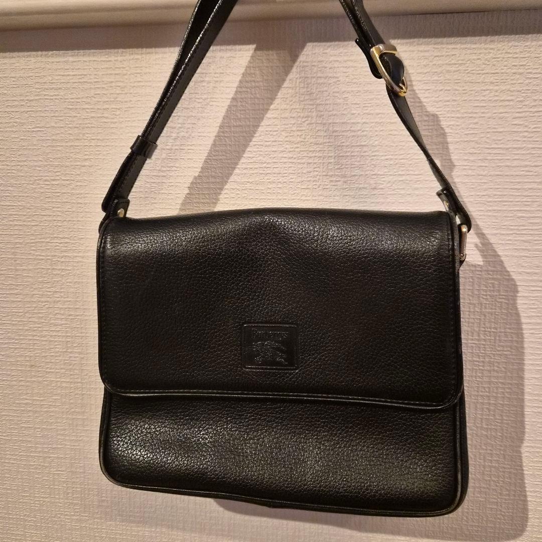 Burberry 黒 レザー ショルダーバッグ