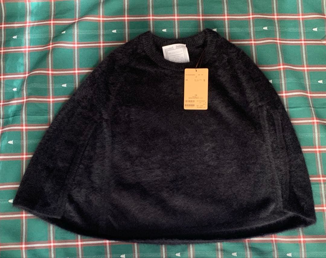 【新品・完売】BEARDSLEYファーニットポンチョ・黒