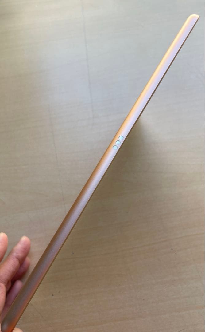 iPad 第7世代　A2197 Wi-Fi　ゴールド　128GB 美品 #2
