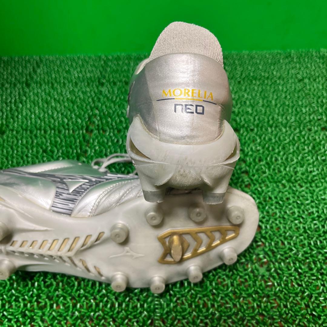 ミズノ サッカースパイク モレリアネオ 4 JAPAN(シルバー×ネイビー)